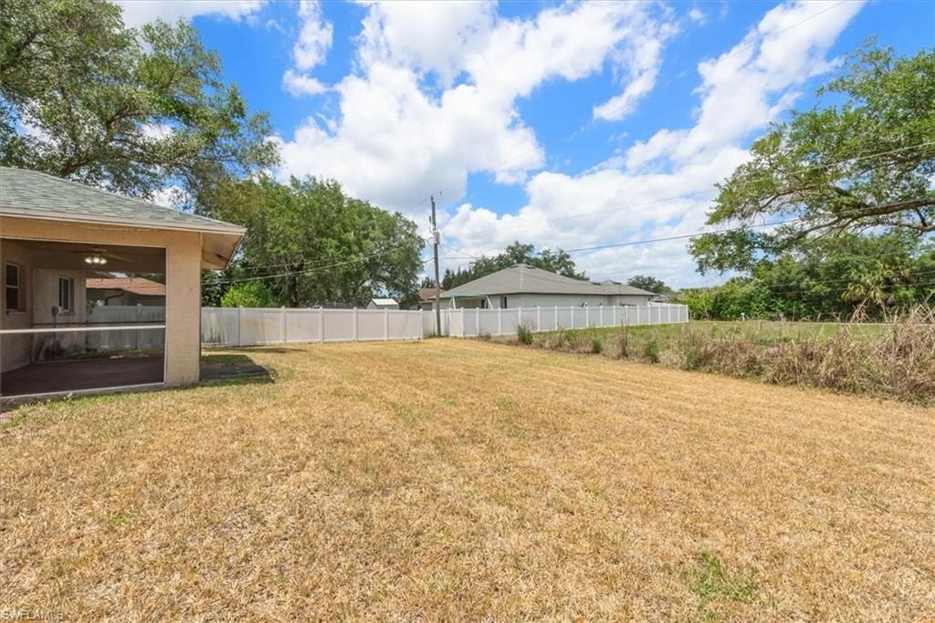 6211 Castlewood Cir, Fort Myers, FL 33905 Photo