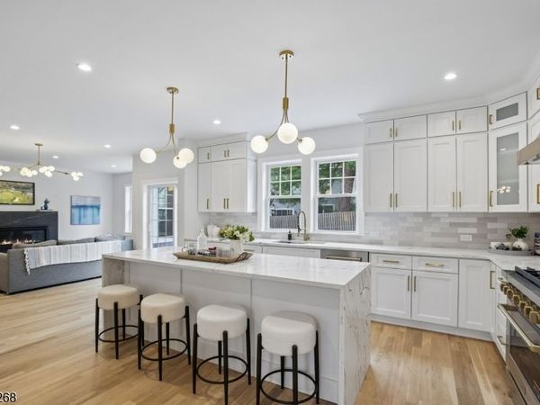 108 Baker St, Maplewood, NJ 07040