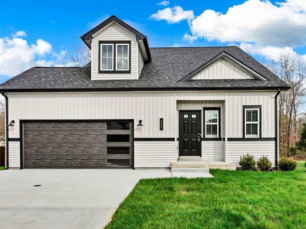 195 Leitrim Dr , Clarksville, TN 37042