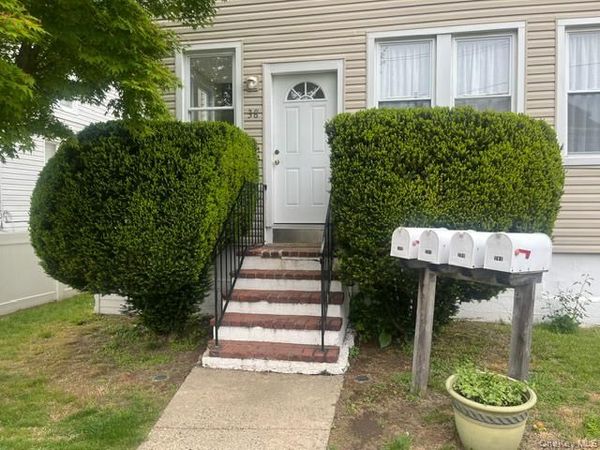 38 Hamilton Avenue , Unit 101, Oyster Bay, NY 11771