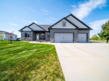 17108 Hilltop Lane SE, Chatfield, MN 55923