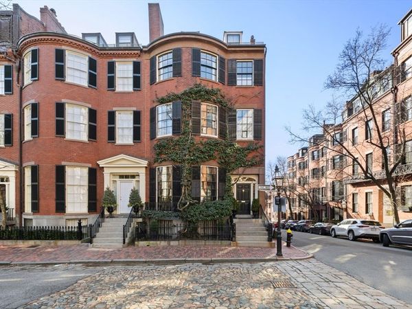22 Louisburg Square, Boston, MA 02108