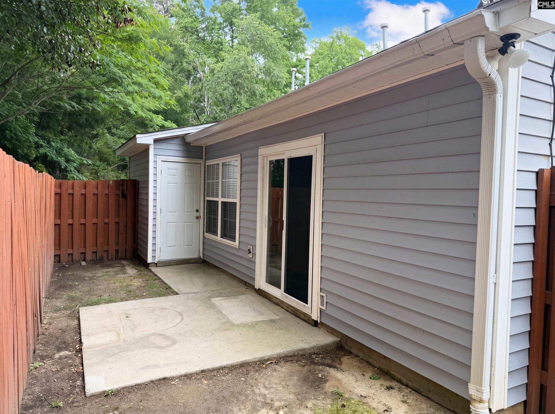 129 Weatherstone Road  Photo 5