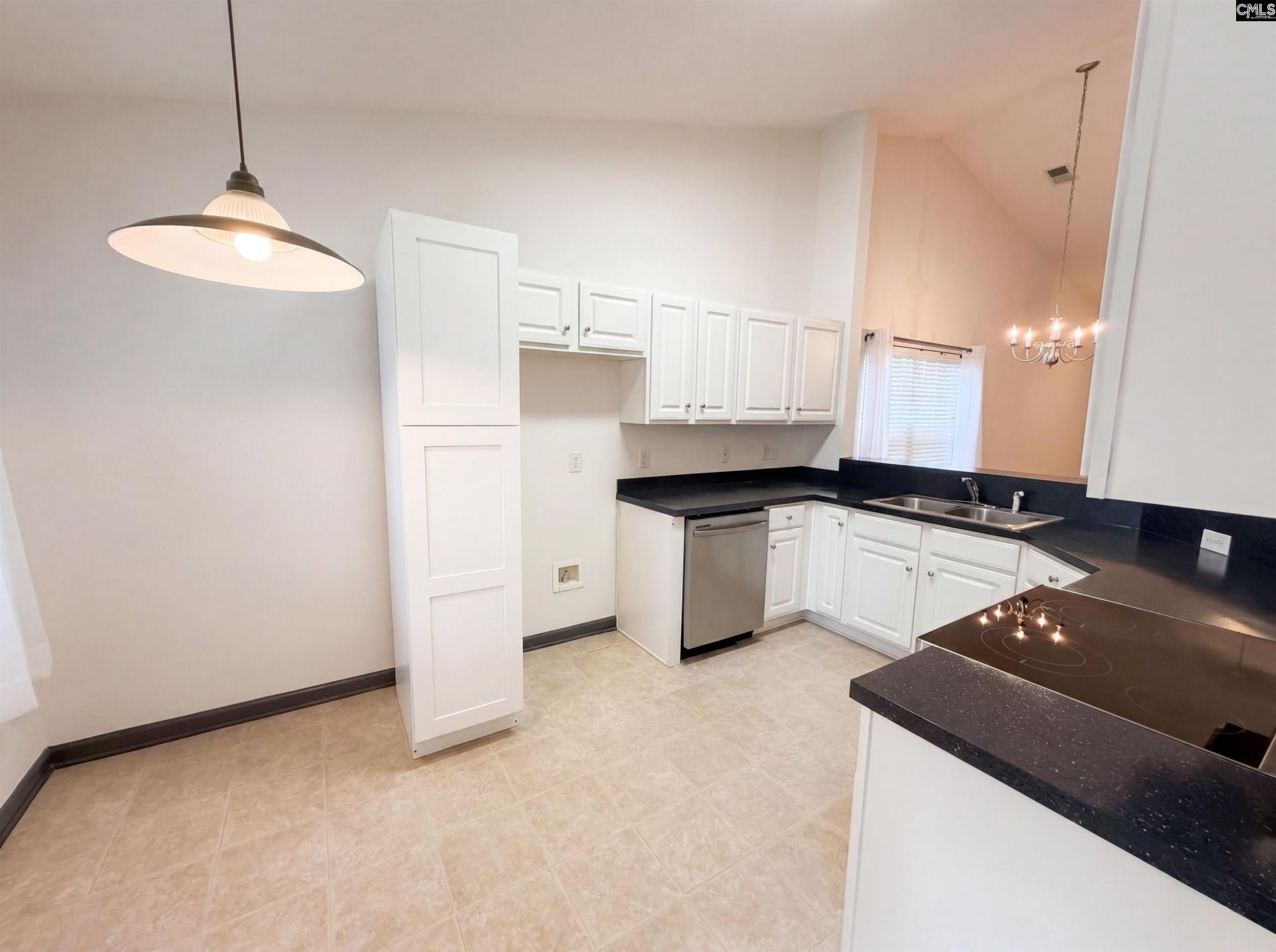 129 Weatherstone Road  Photo 7