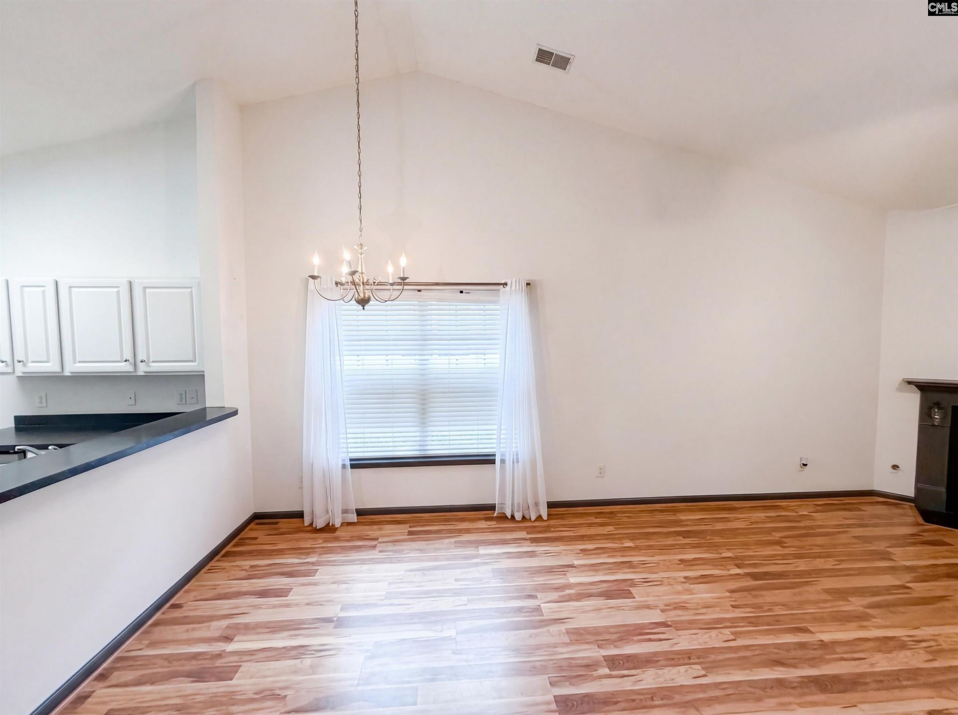 129 Weatherstone Road  Photo 9