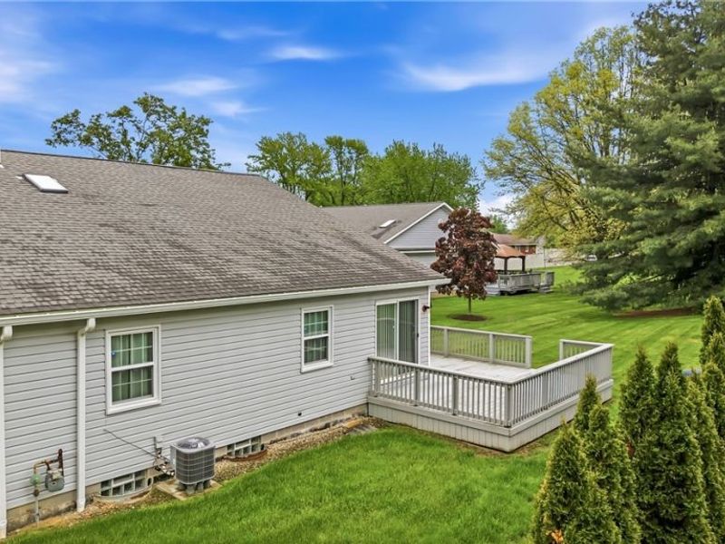 111 Greenfield Oval NW, Warren, OH 44483 Photo 10
