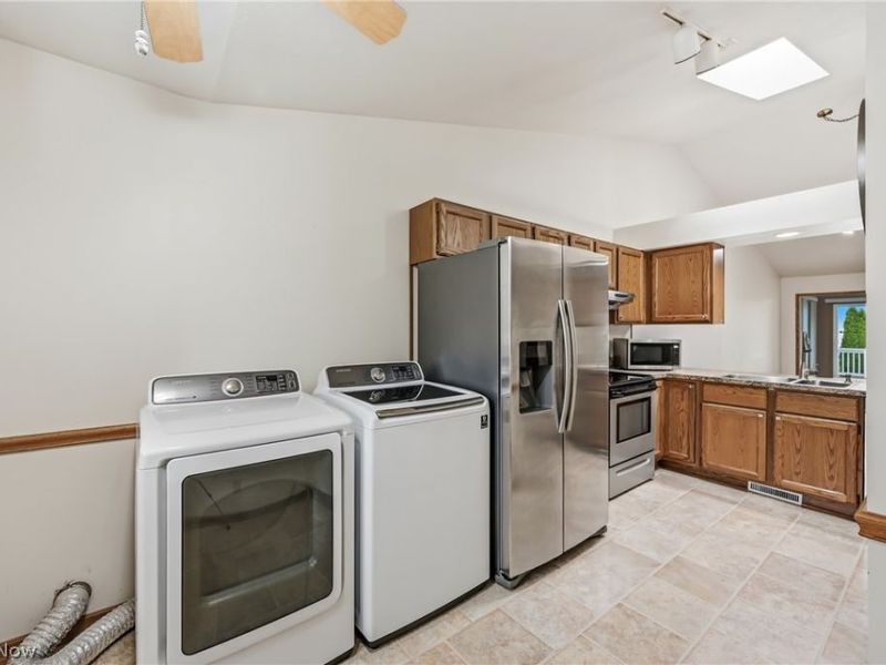 111 Greenfield Oval NW, Warren, OH 44483 Photo 19