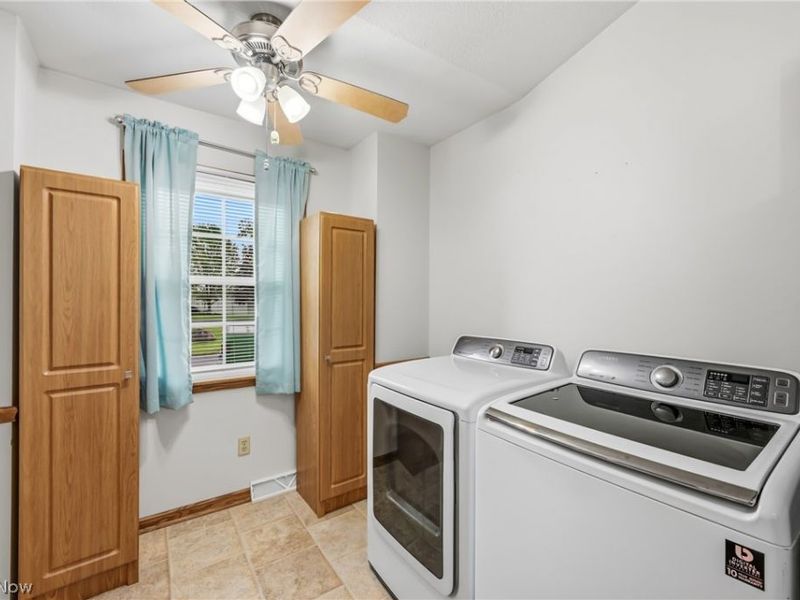 111 Greenfield Oval NW, Warren, OH 44483 Photo 20