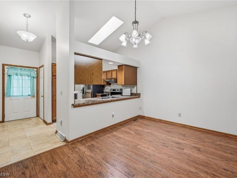 111 Greenfield Oval NW, Warren, OH 44483 Photo 23
