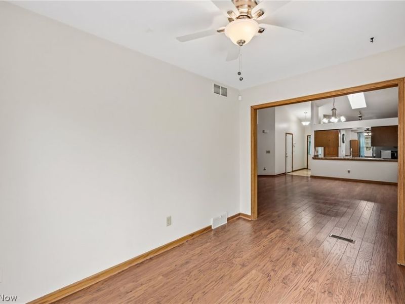 111 Greenfield Oval NW, Warren, OH 44483 Photo 28