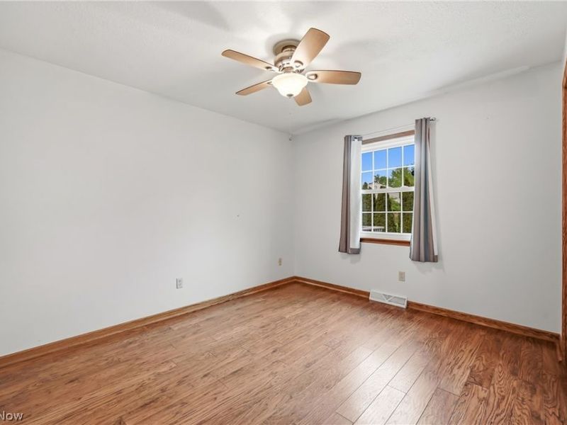 111 Greenfield Oval NW, Warren, OH 44483 Photo 31