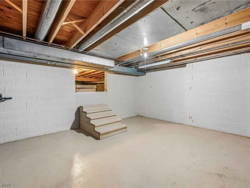 111 Greenfield Oval NW, Warren, OH 44483 Photo 49