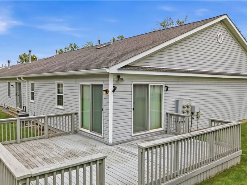 111 Greenfield Oval NW, Warren, OH 44483 Photo 7