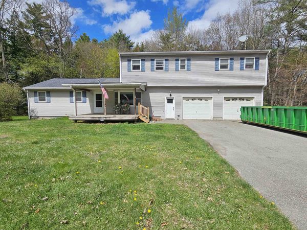 98 Cedarwood Terrace, Georgia, VT 05468