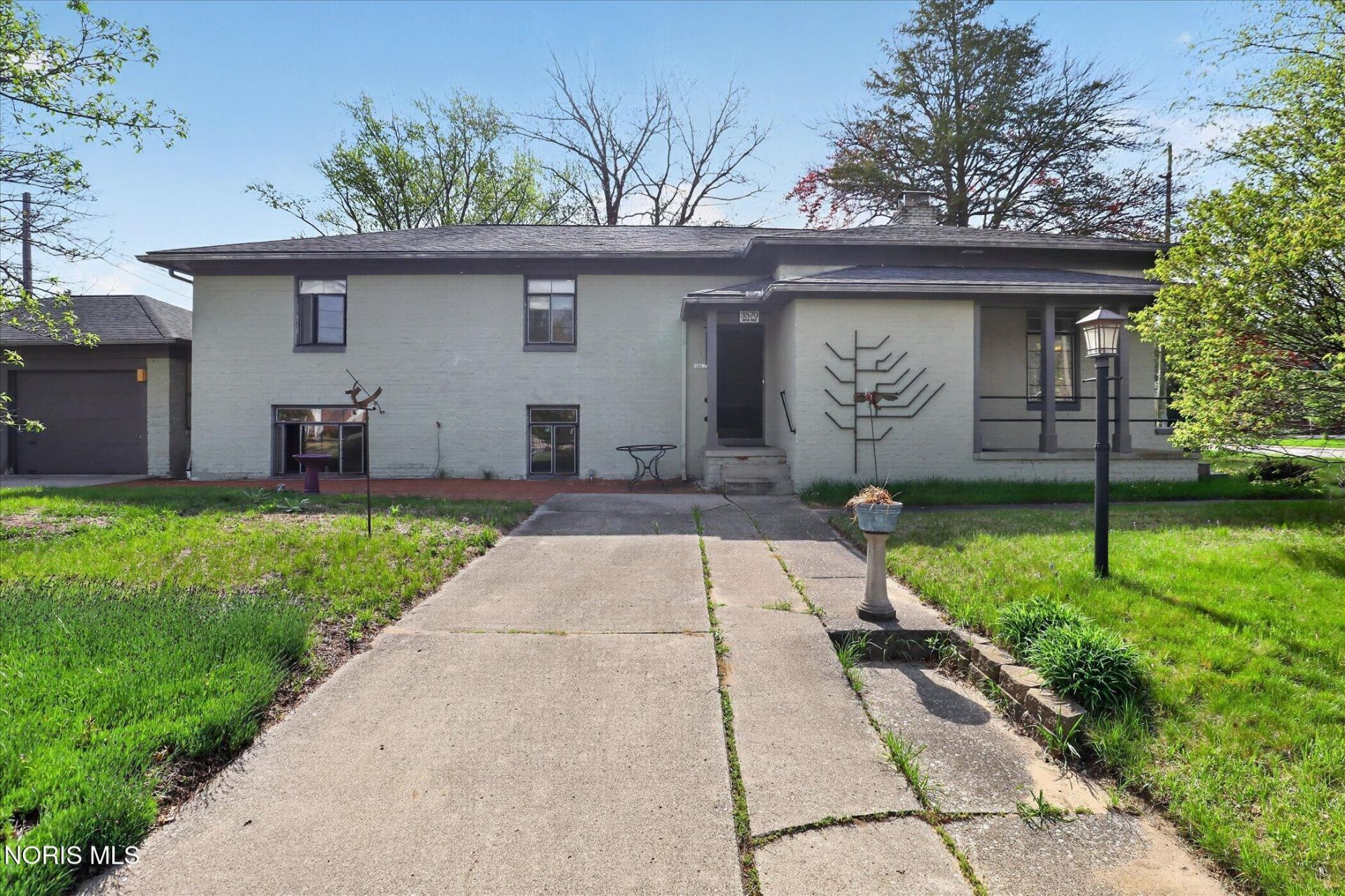 3570 Indian Road, Ottawa Hills, OH 43606 Main Photo