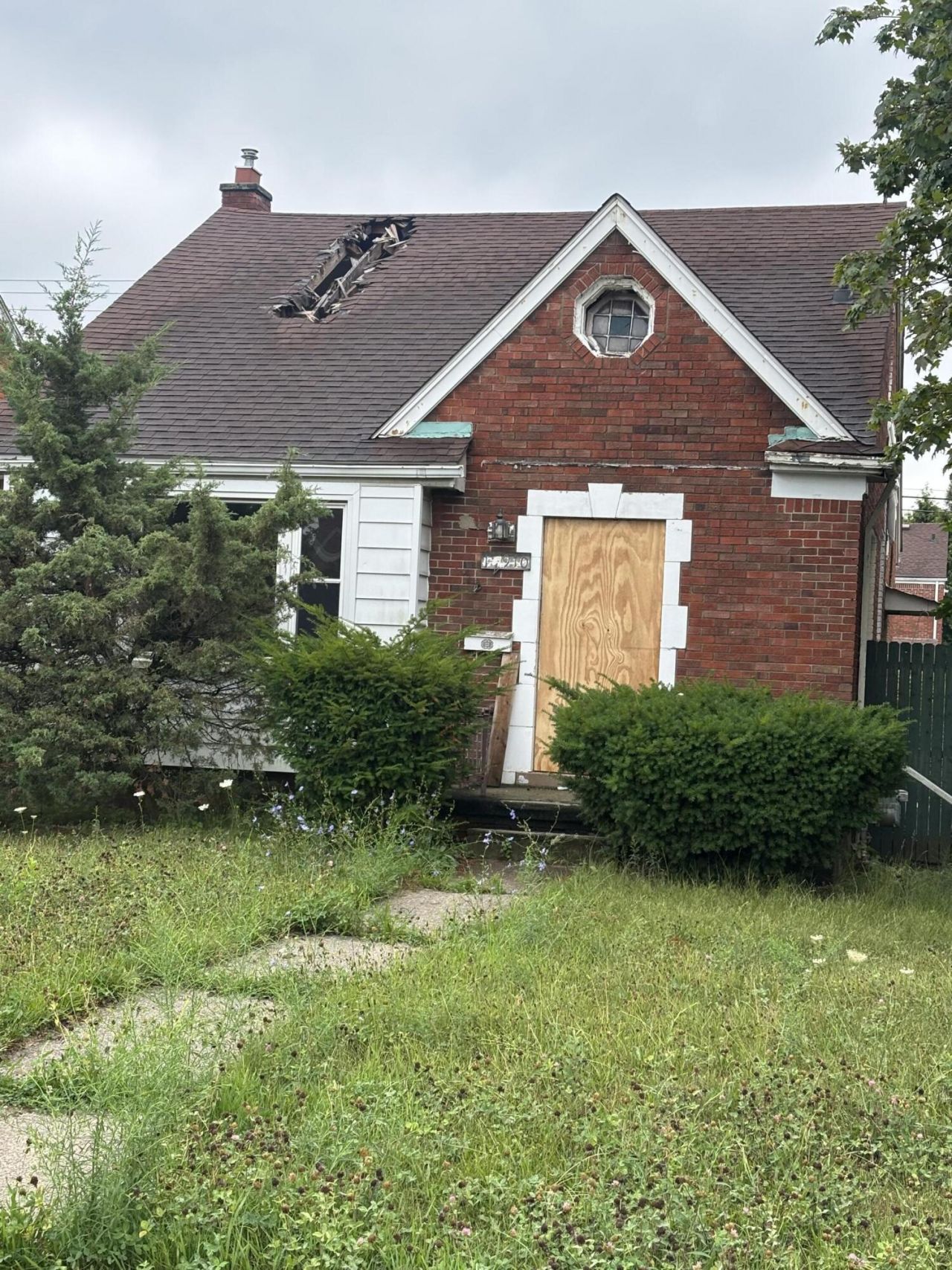 14910 Fairmount Drive, Detroit, MI 48205 Main Photo