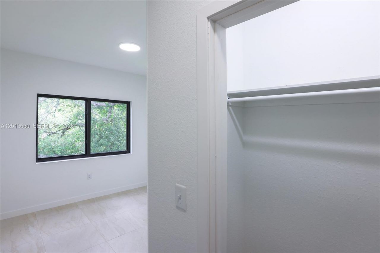 2967 NW 59 St, Miami, FL 33142 Photo