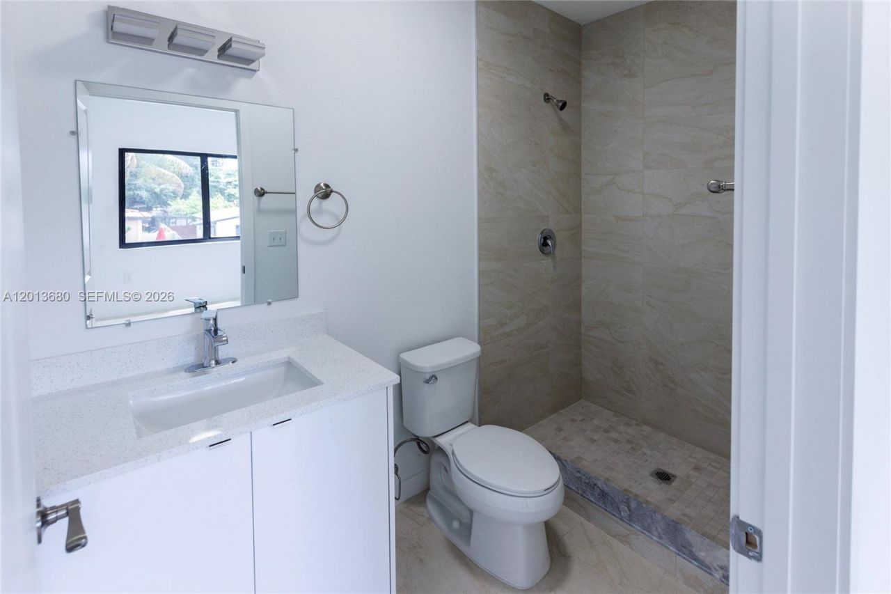 2967 NW 59 St, Miami, FL 33142 Photo
