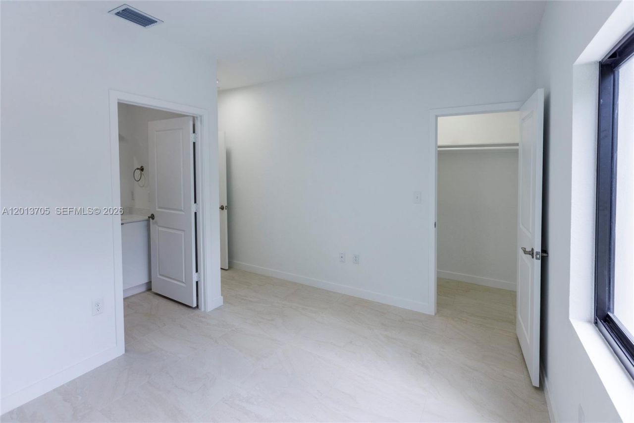 2969 NW 59 St, Miami, FL 33142 Photo