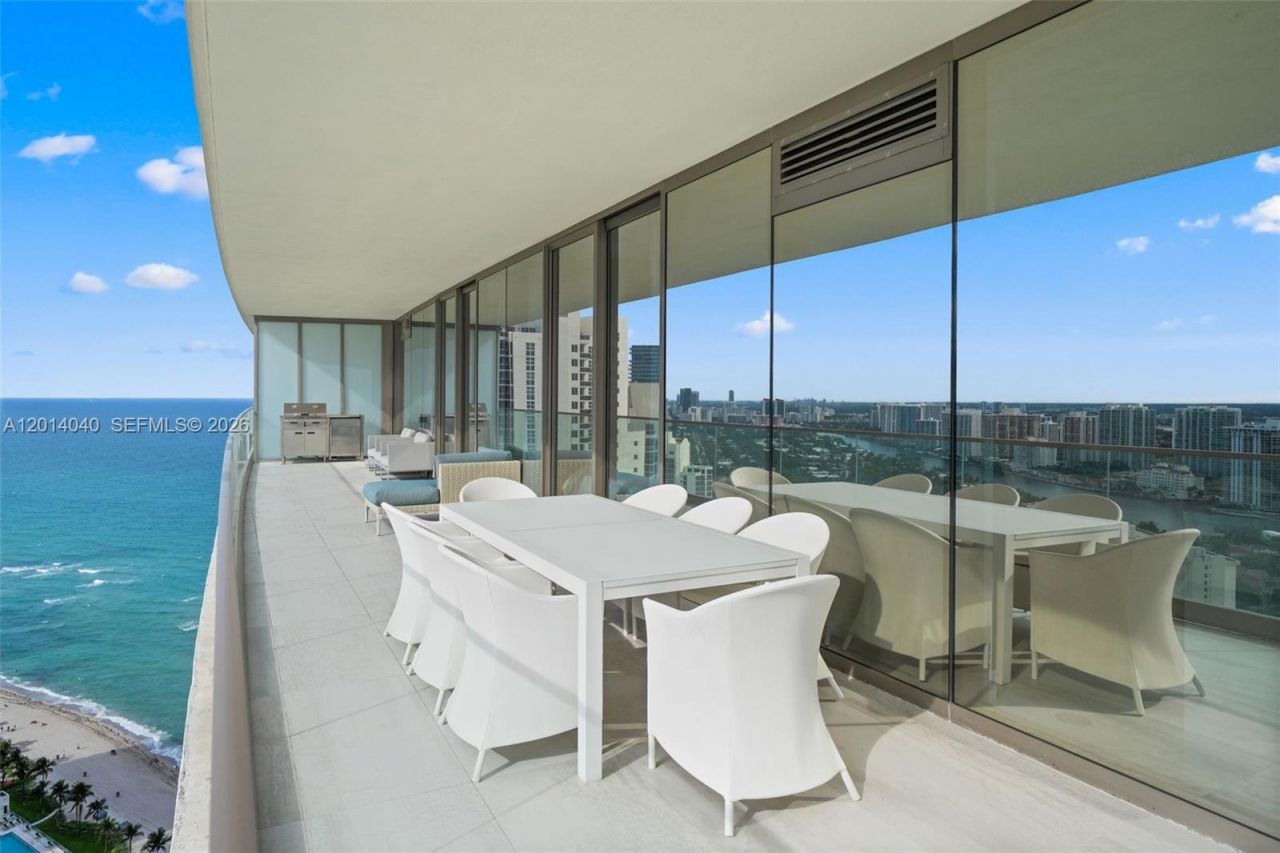18975 Collins Ave, Unit 3205, Sunny Isles Beach, FL 33160 Photo