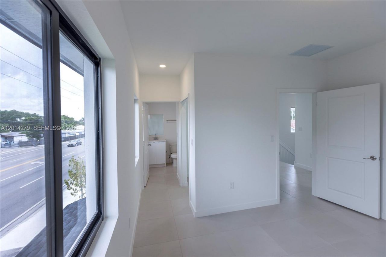 9151 NW 32 Ave, Miami, FL 33147 Photo
