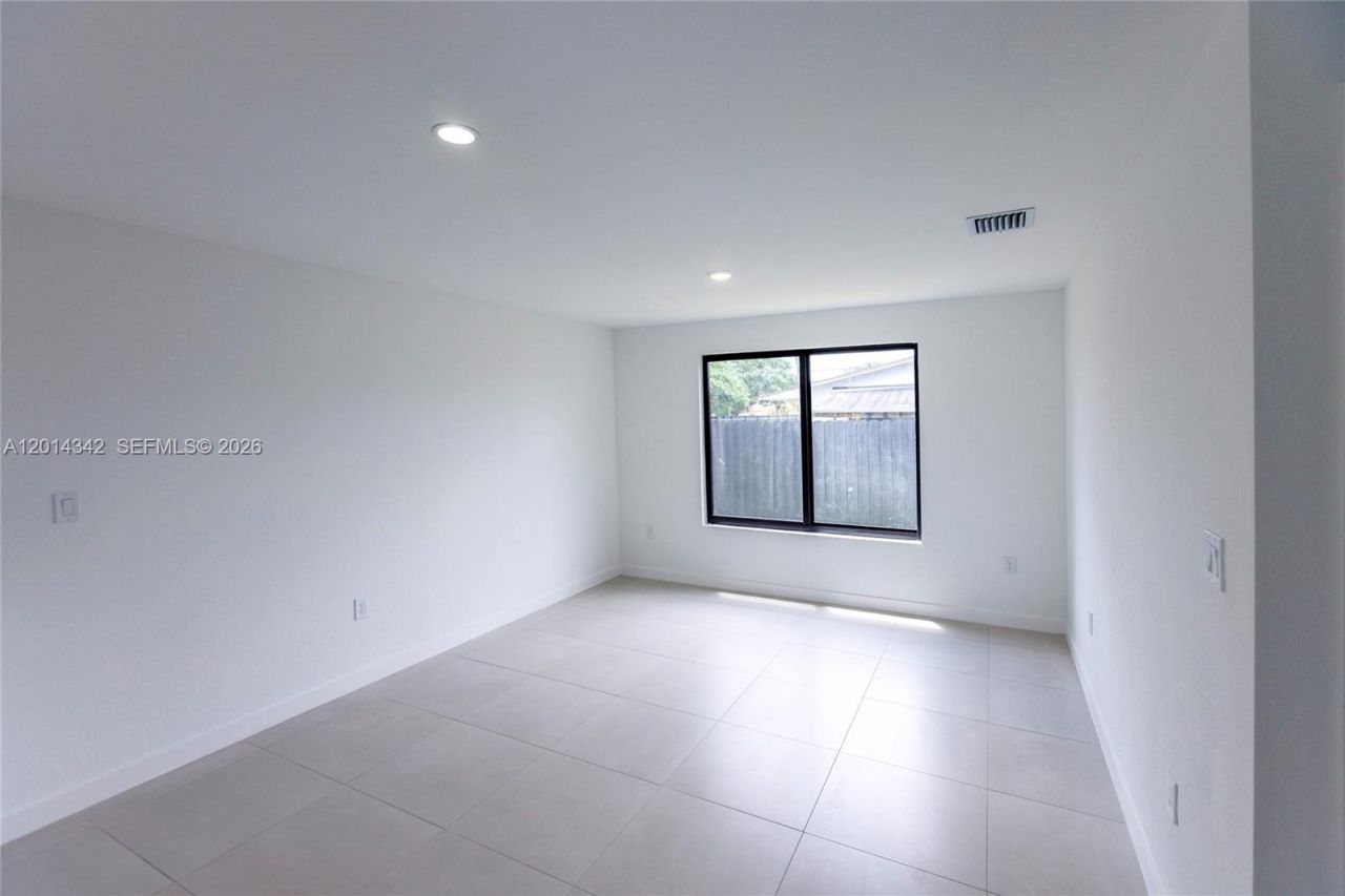 9155 NW 32 Ave, Miami, FL 33147 Photo