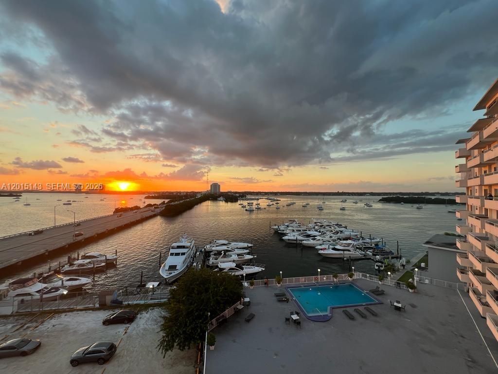 7904 West Dr , Unit 705, North Bay Village, FL 33141 Photo