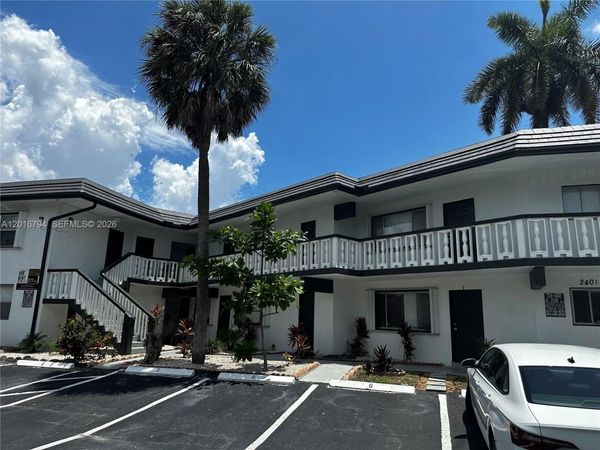 2401 NW 9th Ave , Unit 1-8, Wilton Manors, FL 33311