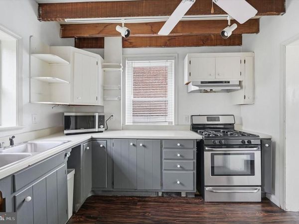 19 N ROBERTS ROAD , BRYN MAWR, PA 19010