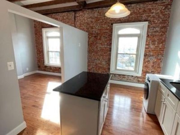 13 N 4TH AVE , Unit 14, ROYERSFORD, PA 19468