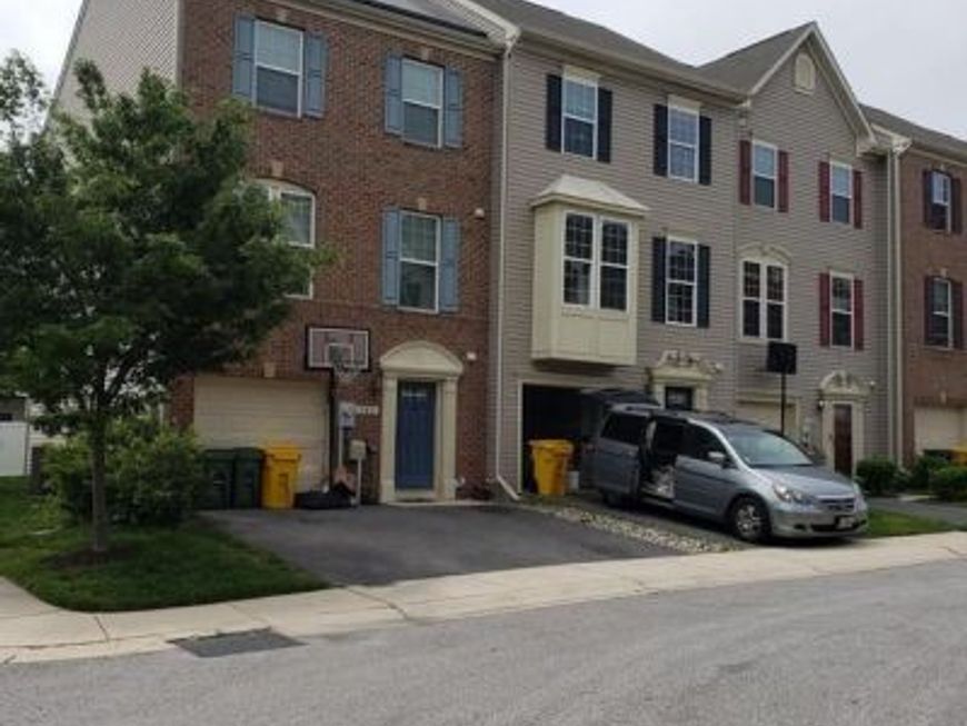 780 Cherry Bark Lane, Baltimore, MD 21225 Main Photo