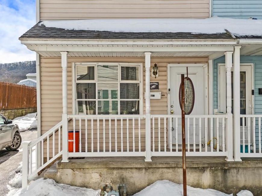 817 Grant Street , Pottsville, PA 17901 Main Photo