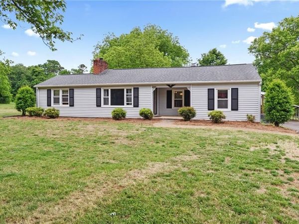 6330 Doral Drive , Tobaccoville, NC 27050