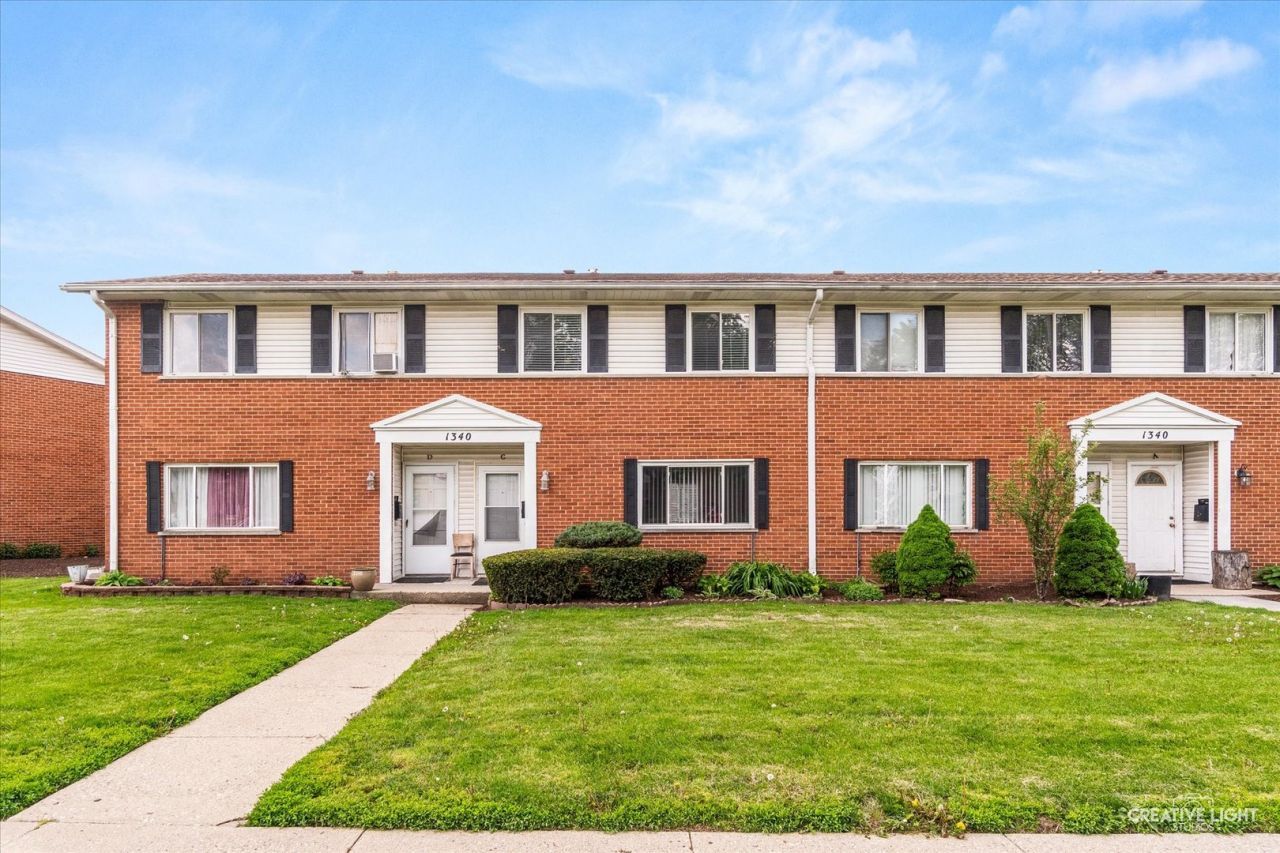 1340 Monomoy Street, Unit C, Aurora, IL 60506 Main Photo