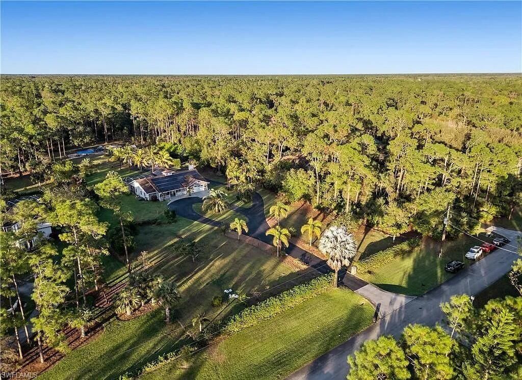 6011 Sea Grass Ln, Naples, FL 34116 Photo