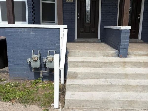 2420 Field Street, Detroit, MI 48214
