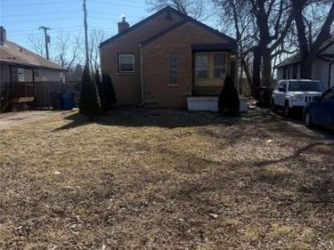 26449 Trowbridge Street, Inkster, MI 48141