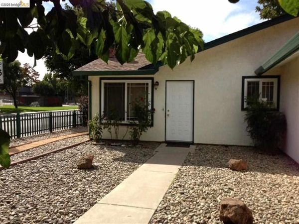 425 N Hickory, Tracy, CA 95376