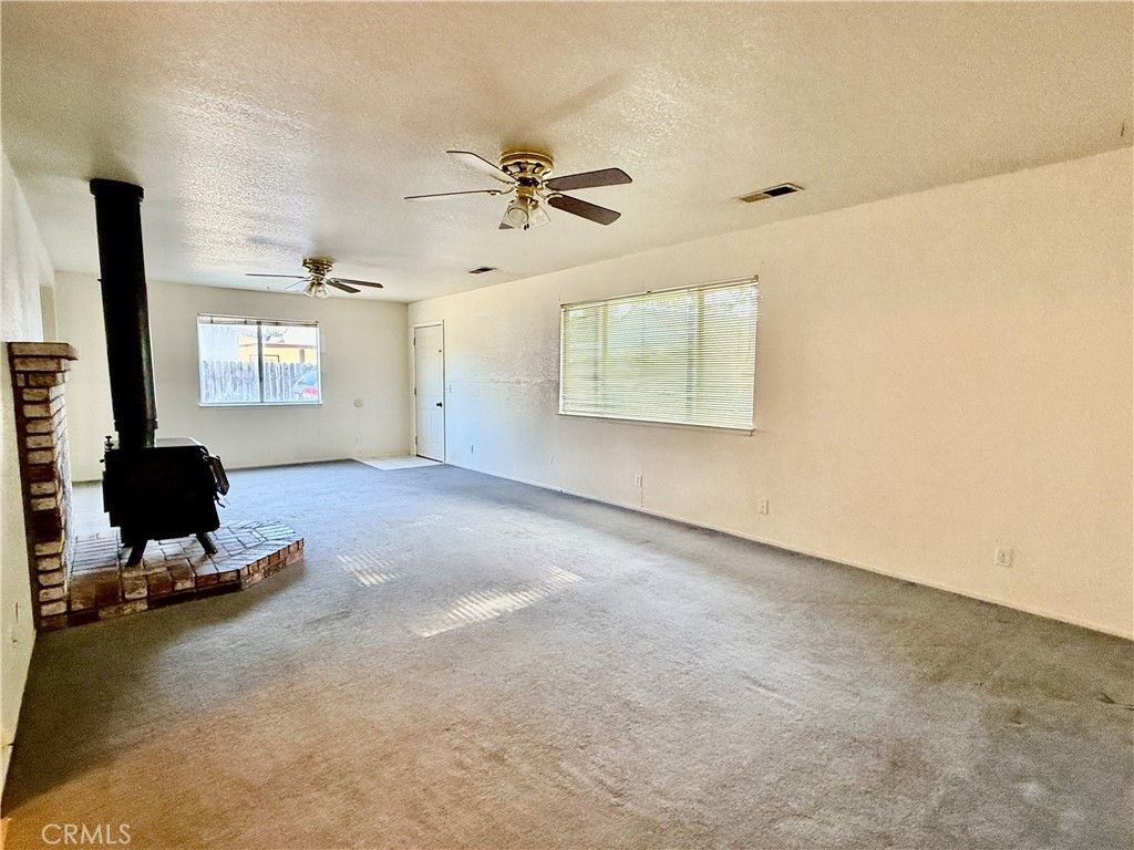 557 5th, Willows, CA 95988 Main Photo