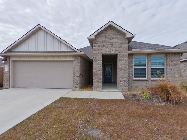 122 Santiago Court, Lafayette, LA 70507