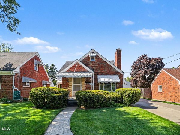 2425 River Road, Maumee, OH 43537