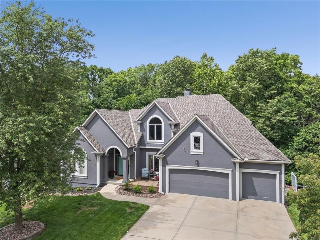 5812 Manor Lane, Parkville, MO 64152 Main Photo