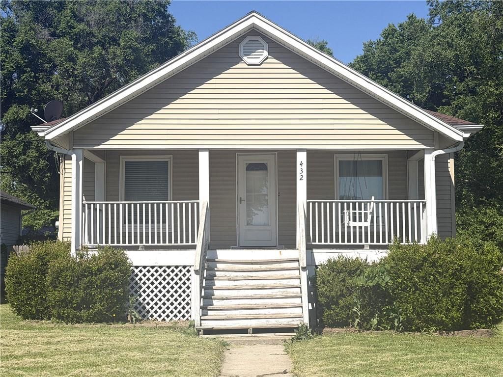 432 Woodrow Street, Chillicothe, MO 64601 Main Photo