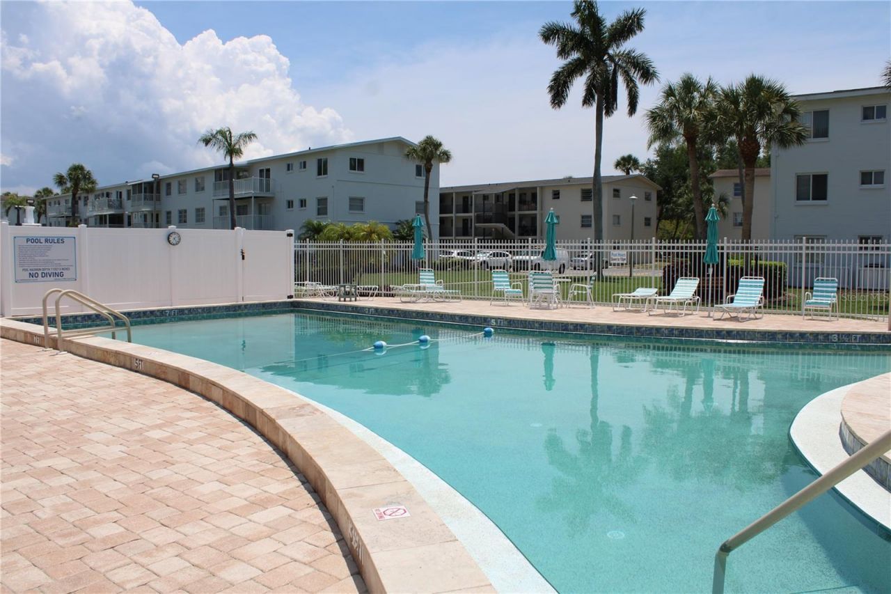 2423 60th Avenue W, Unit K29, Bradenton, FL 34207 Photo