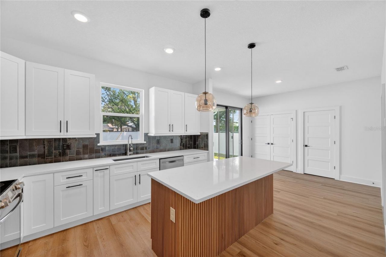 4181 56th Avenue N, Saint Petersburg, FL 33714 Photo