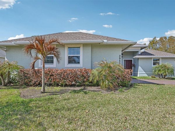 3955 OAK HOLLOW AVENUE , VERO BEACH, FL 32966