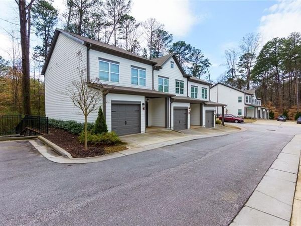 2913 Ilir Manor NW, Atlanta, GA 30318