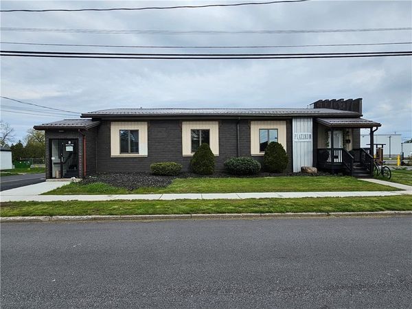 6 S Lyon Street , Batavia, NY 14020