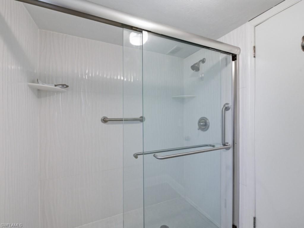 3207 Horse Carriage Way, Unit 403, Naples, FL 34105 Photo