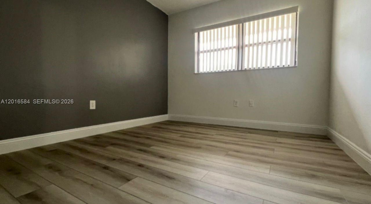 8885 Fontainebleau Blvd , Unit 205, Miami, FL 33172 Photo